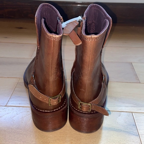 Franco Sarto Womens Colt Ankle Bootie, size 7, New without box, floor model - Picture 6 of 11